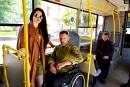 У Кропивницькому протестували безбар’єрність громадського транспорту – комунальних автобусів і тролейбусів